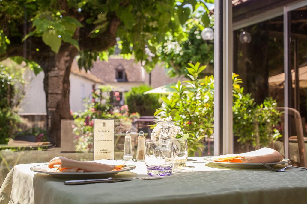 Logis Hotels - Auberge De L'Ile - Hotel 3 Etoiles Et Restaurant Creysse  Екстериор снимка