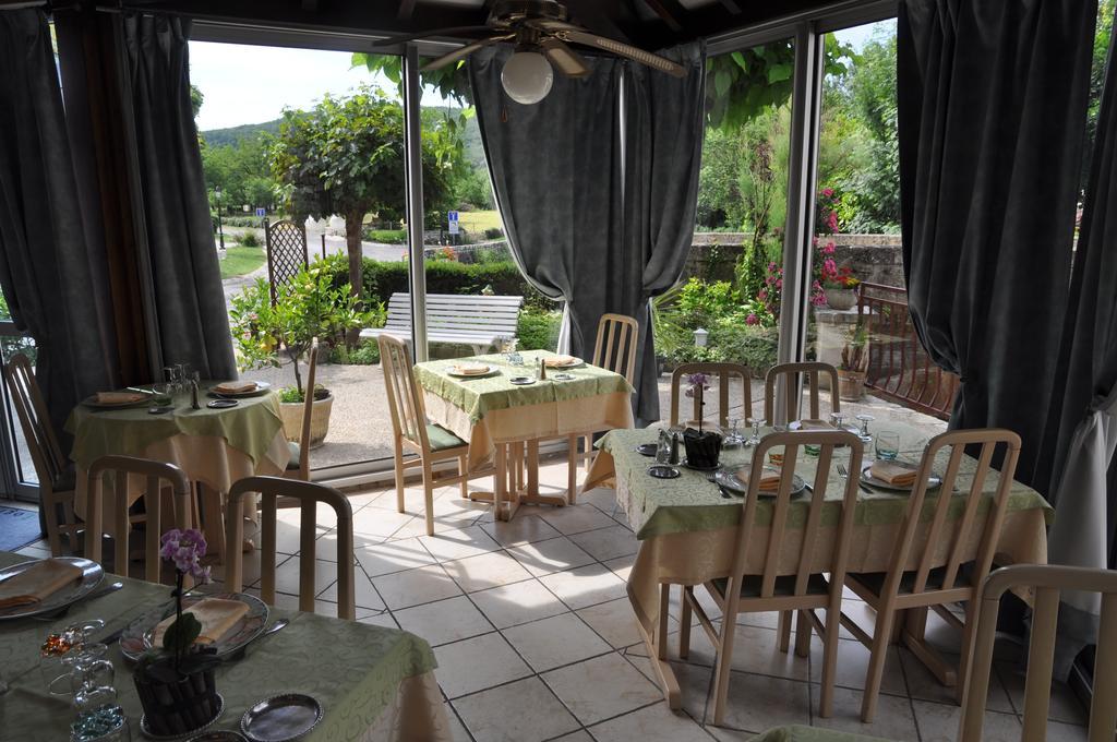 Logis Hotels - Auberge De L'Ile - Hotel 3 Etoiles Et Restaurant Creysse  Екстериор снимка