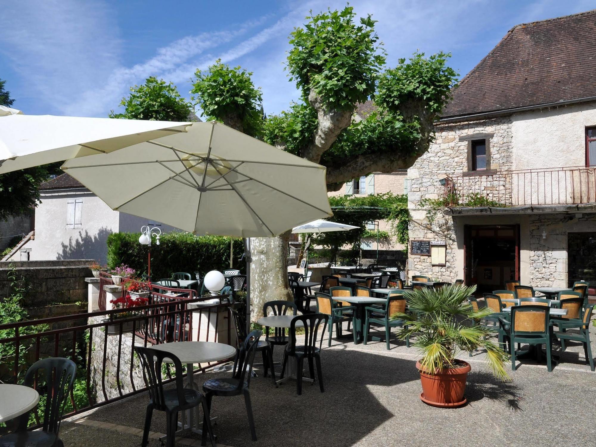 Logis Hotels - Auberge De L'Ile - Hotel 3 Etoiles Et Restaurant Creysse  Екстериор снимка