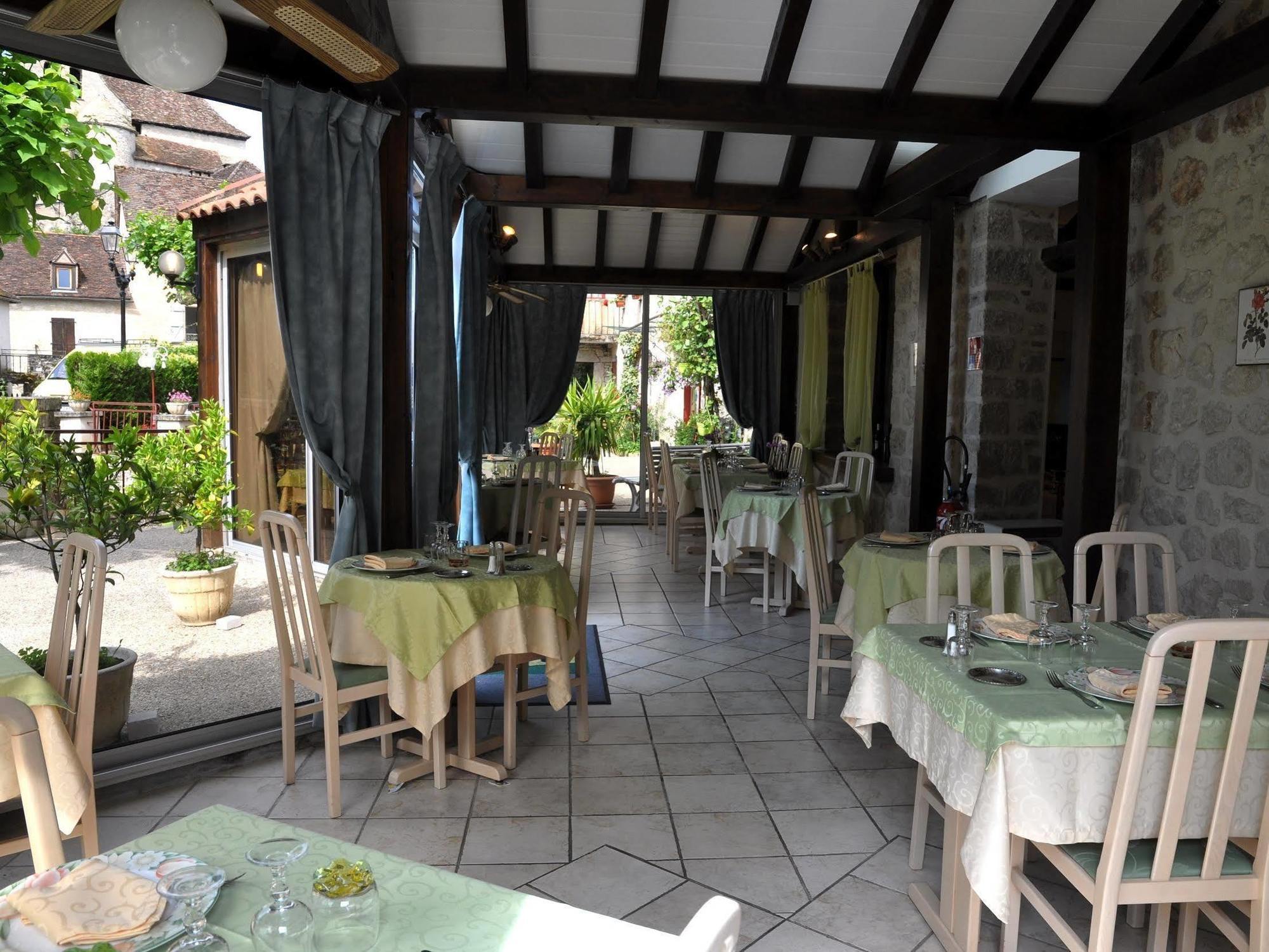 Logis Hotels - Auberge De L'Ile - Hotel 3 Etoiles Et Restaurant Creysse  Екстериор снимка